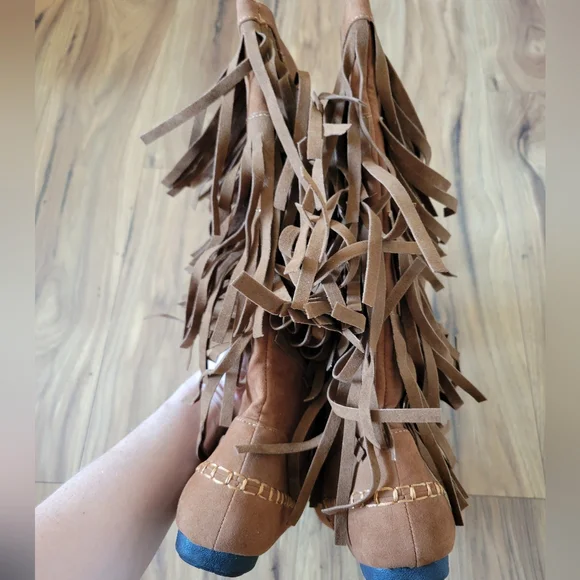 Yoki Brown Mudd-55 Fringe Boots - Picture 5 of 7